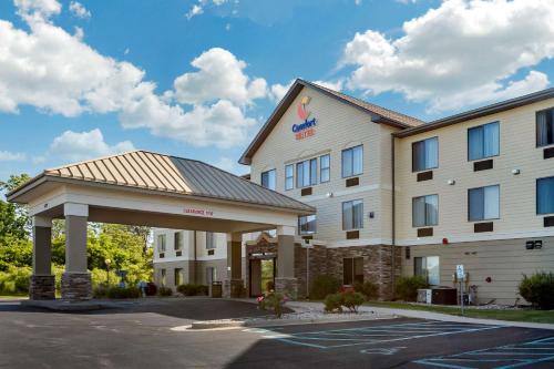 Фотографии гостиницы 
            Comfort Suites Grandville