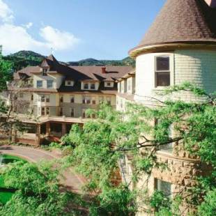 Фотографии гостиницы 
            Cliff House at Pikes Peak