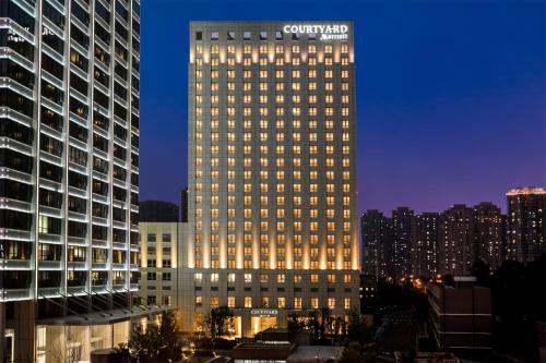 Фотография гостиницы Courtyard by Marriott Tianjin Hongqiao