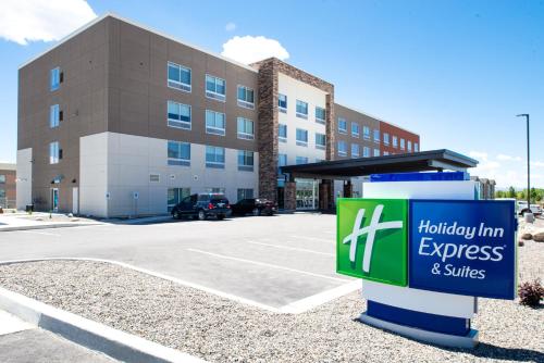 Фотографии гостиницы 
            Holiday Inn Express & Suites - Elko, an IHG Hotel