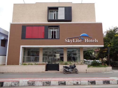 Фотографии гостиницы 
            Hotel Sky Lite