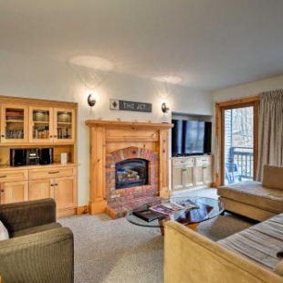 Фотография гостевого дома Ski-In Resort Family Condo with Deck at Jay Peak!