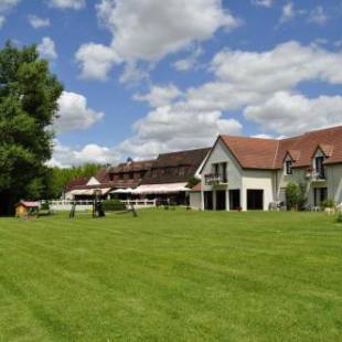 Фотографии гостиницы 
            Logis Le Relais De Pouilly