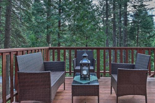 Фотография гостевого дома Serene Woodland Cabin 4 Mi to Big Tree State Park