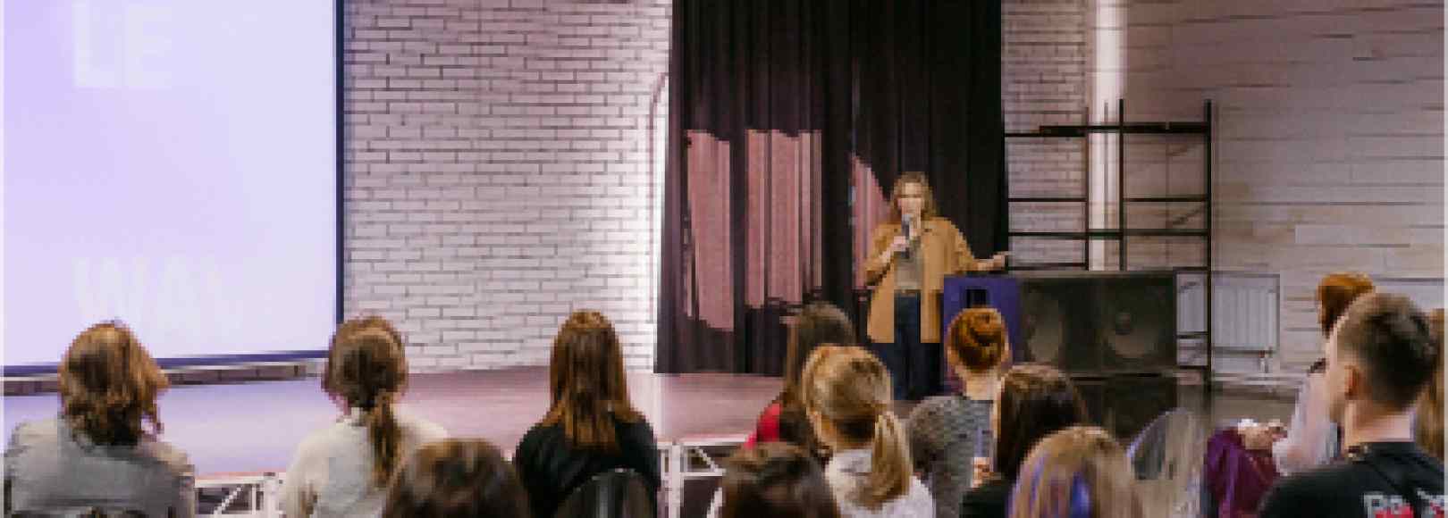 Фотография конференц-зала Доренберг PRIORITY HALL