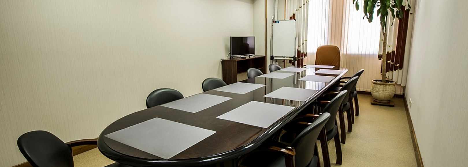 Фотография комнаты для переговоров Поларис