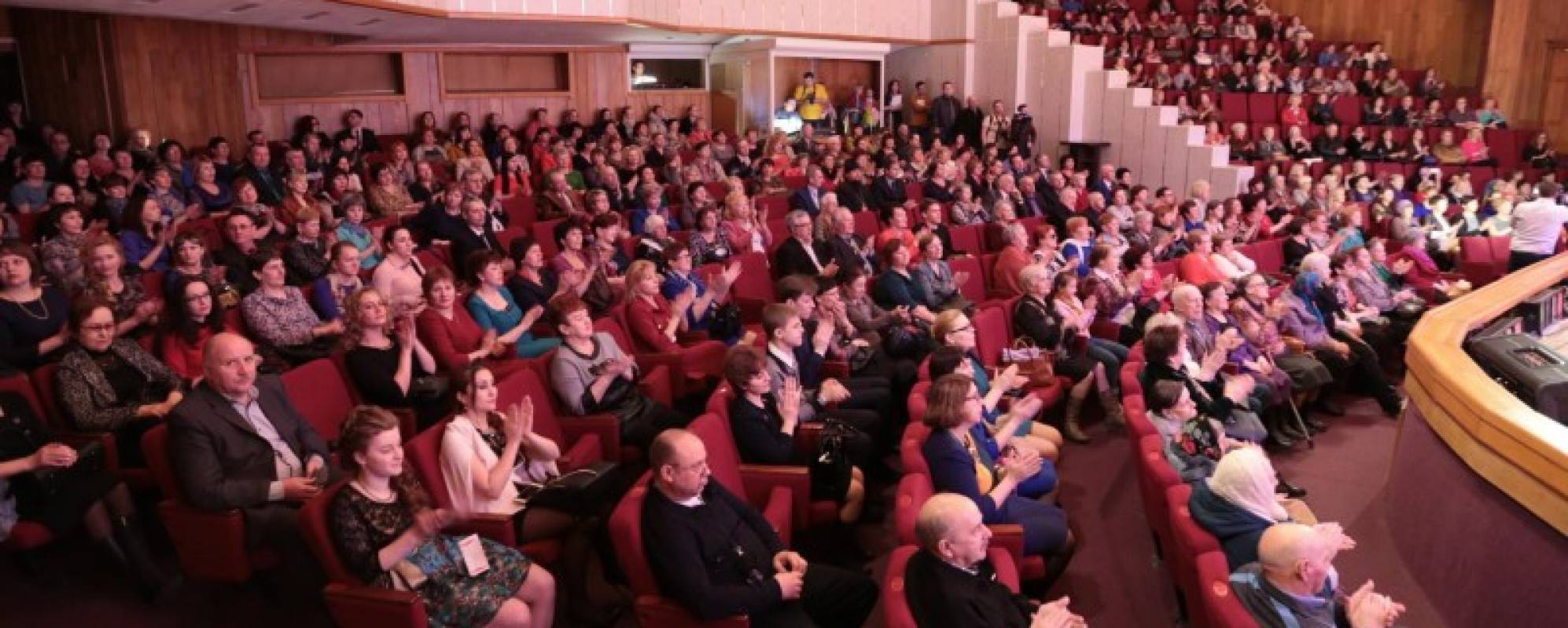 Фотографии концертного зала Концертный зал Биробиджанской областной филармонии
