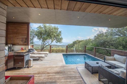 Фотография гостиницы SWIM LODGE HOTEL