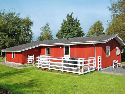 Фотография гостевого дома Three-Bedroom Holiday home in Juelsminde 22