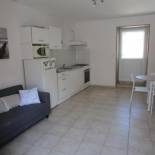 Фотография гостевого дома maisonnette avec jardin proche du Mont Saint Michel