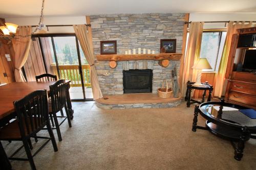 Фотография гостевого дома Mammoth Ski & Racquet Club #12 - Pet Okay!