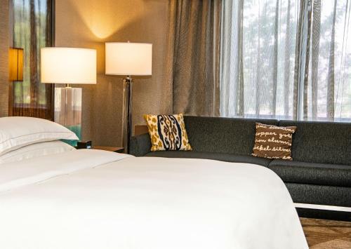 Фотография гостиницы Hilton Parsippany