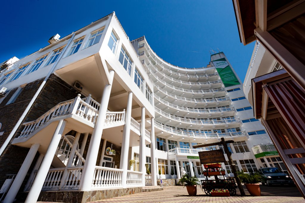 Фотография гостиницы Отель Garden Hills