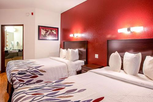 Фотография гостиницы Seasons Inn Traverse City