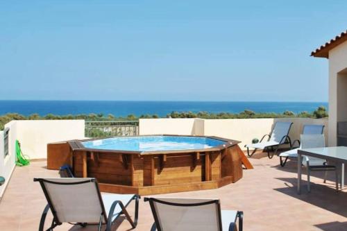 Фотография гостевого дома Olive Tree Farm 200m from the beach