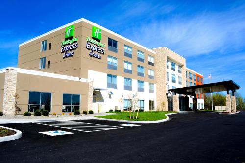 Фотография гостиницы Holiday Inn Express & Suites Oswego, an IHG Hotel