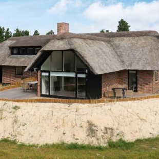 Фотография гостевого дома Holiday home Blåvand CCLXXIX