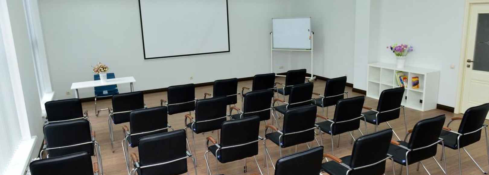 Фотография конференц-зала Жак