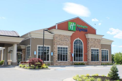 Фотография гостиницы Holiday Inn Express Woodstock-Shenandoah Valley, an IHG Hotel