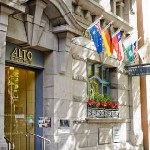 Фотографии гостиницы 
            Alto Hotel On Bourke