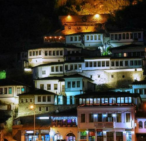 Фотография гостиницы Hotel Guva Mangalem