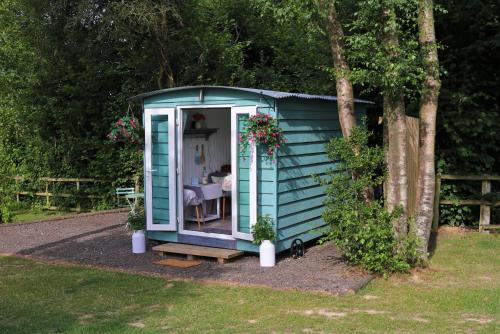 Фотографии кемпинга 
            Hopgarden Glamping Luxury Shepherds Huts