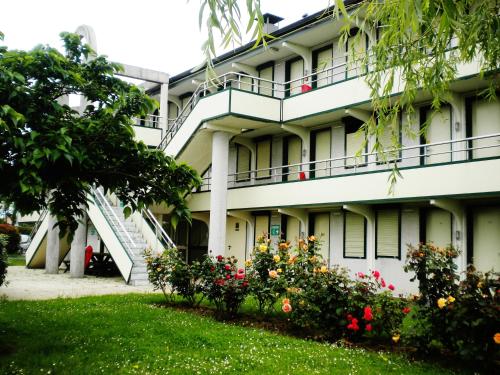 Фотография гостиницы Fasthotel Roissy - Saint-Witz