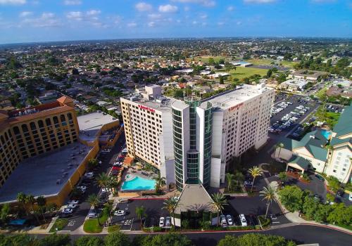 Фотография гостиницы Anaheim Marriott Suites