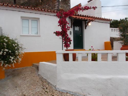 Фотография гостевого дома Encosta do Castelo