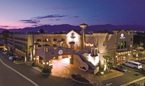 Фотография гостиницы DoubleTree by Hilton Rosemead