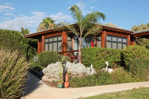Фотография гостевого дома Between Water and Sky