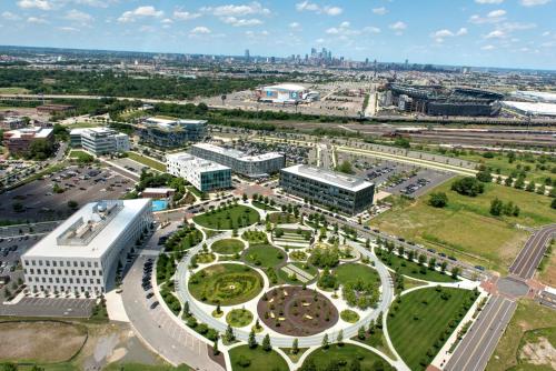 Фотография гостиницы Courtyard by Marriott Philadelphia South at The Navy Yard