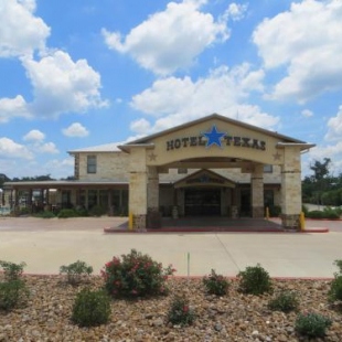 Фотография гостиницы Hotel Texas Hallettsville