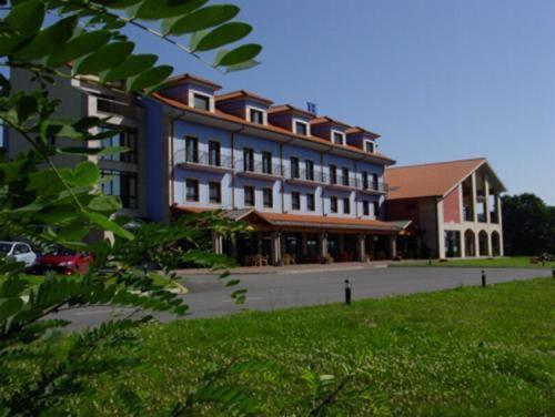 Фотография гостиницы Hotel Cristina