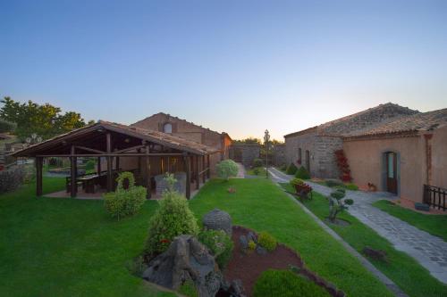 Фотография гостевого дома Etna Quota Mille