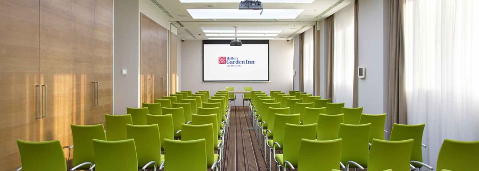 Фотография конференц-зала Ассель