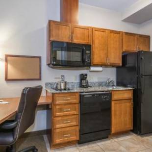 Фотографии гостиницы 
            Candlewood Suites Burlington, an IHG Hotel