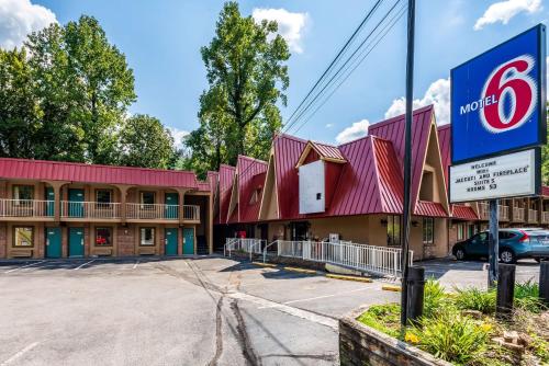 Фотография гостиницы Motel 6-Gatlinburg, TN - Smoky Mountains