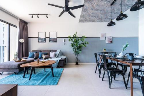 Фотография апарт отеля Geo Bukit Rimau Kota Kemuning 3 Bedrooms Pool View