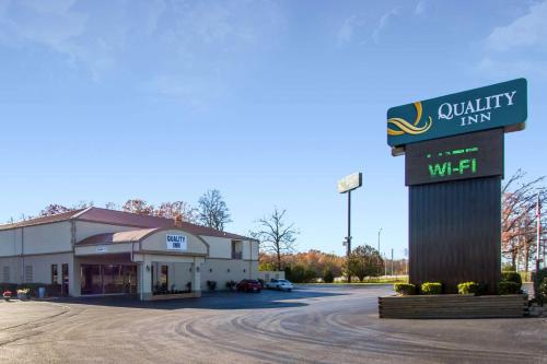 Фотография гостиницы Quality Inn Manchester