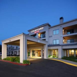 Фотографии гостиницы 
            Courtyard by Marriott Roseville