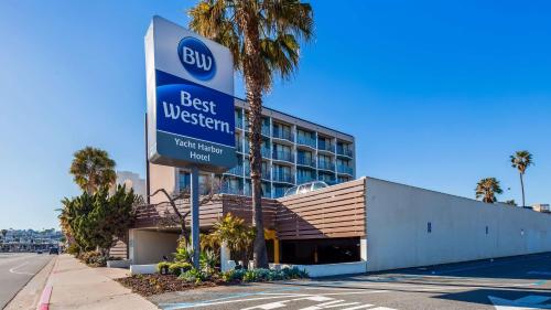 Фотография гостиницы Best Western Yacht Harbor Hotel