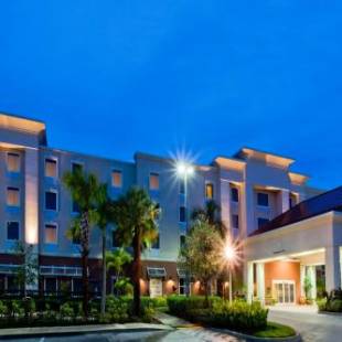 Фотографии гостиницы 
            Hampton Inn & Suites Stuart-North