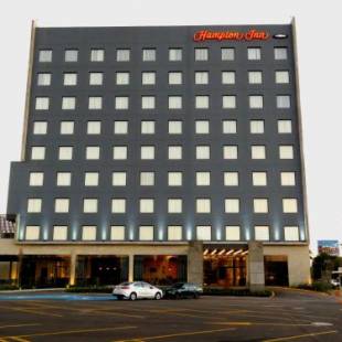 Фотографии гостиницы 
            Hampton Inn By Hilton Celaya