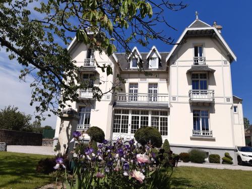 Фотография мини отеля La Roseraie