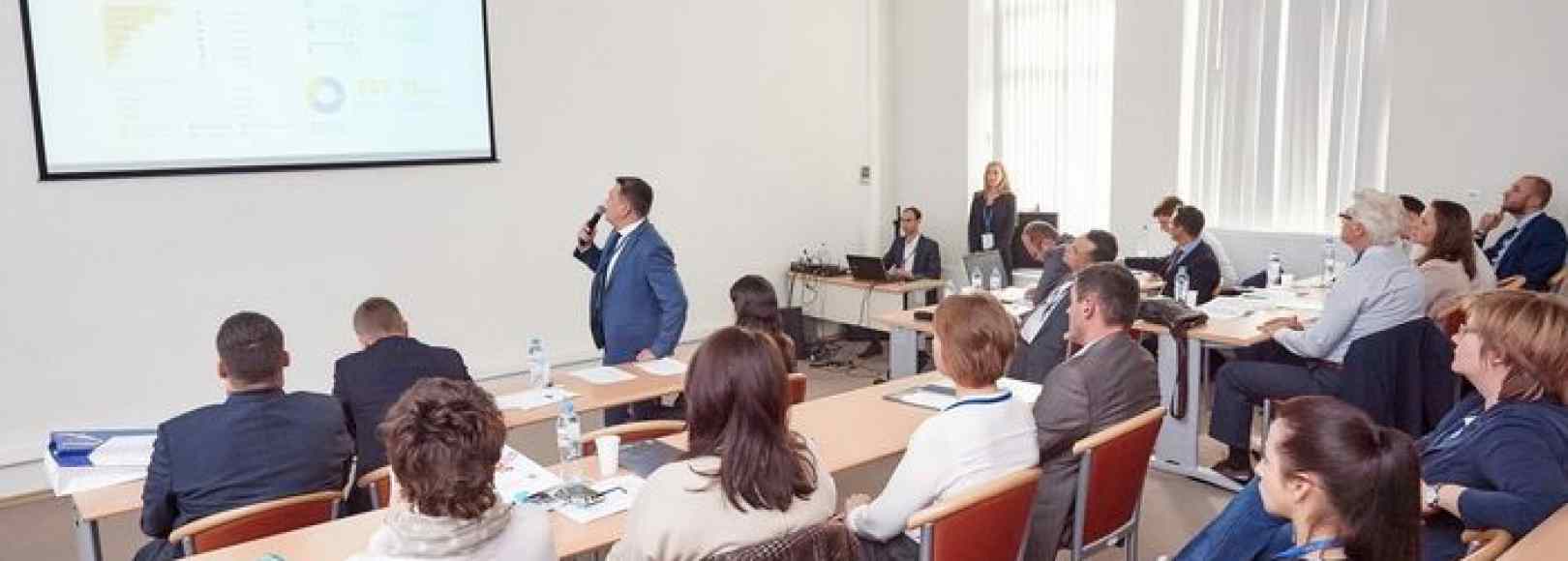 Фотография конференц-зала Учебная аудитория на 50-100 мест