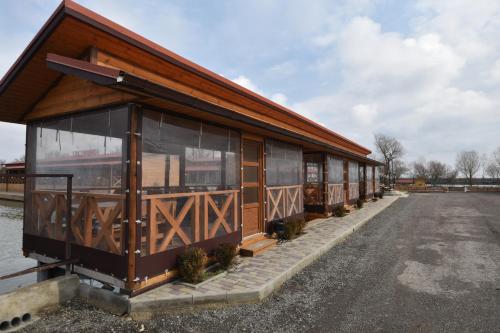 Фотография гостиницы Гостевой комплекс Затерянный остров