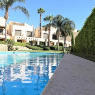 Фотография гостевого дома Townhouse overlooking the pool