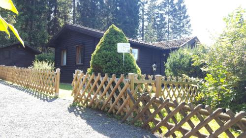 Фотография гостевого дома Waldsee-Ferienhaus-mit-Kamin-W-Lan
