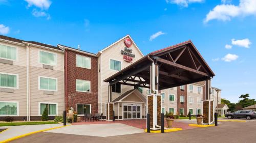 Фотографии гостиницы 
            BEST WESTERN Plus Menomonie Inn & Suites